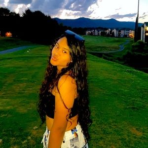 Meet your Posher, Marisol